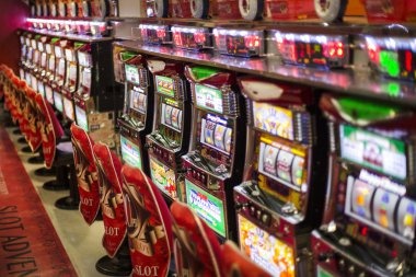 wd33 mobile app interface showing live football markets and casino options